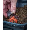 cage plastic feeder matrix pêche expert